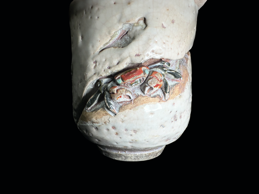 Ehime Rakuzan Ware: Lidded Tea Cup with Sculpted Crab 愛媛・楽山焼:蟹の蓋付き湯呑み