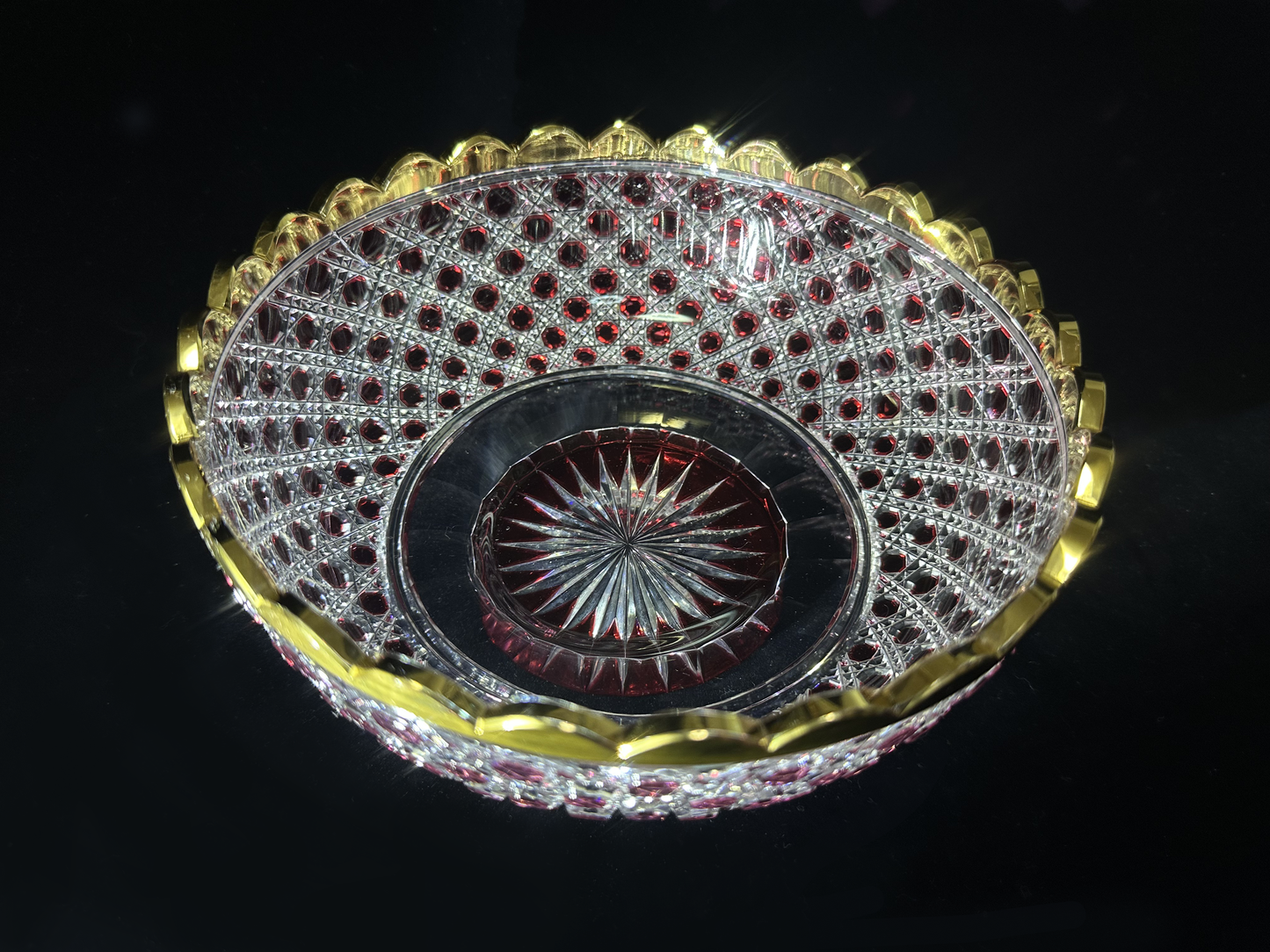 Shuseki's Radiant Ruby-Cut Kiriko Sweets Bowl: A Masterpiece of Edo 秀石のルビーカット切子菓子椀：江戸の職人技が光る逸品 Craftsmanship