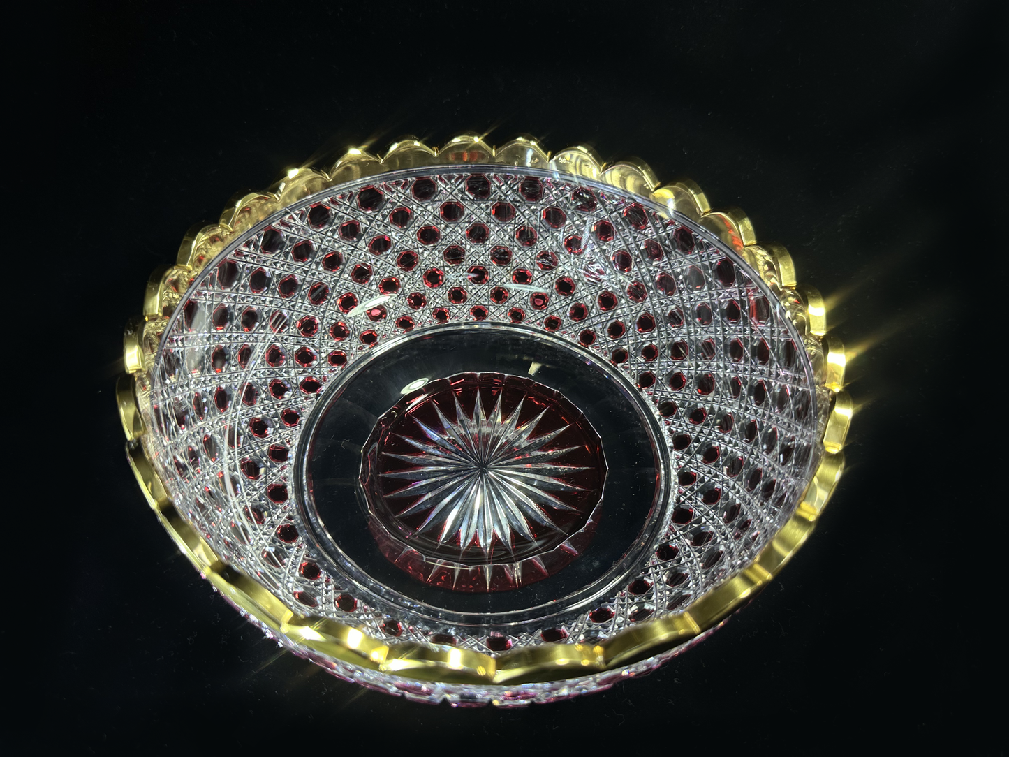 Shuseki's Radiant Ruby-Cut Kiriko Sweets Bowl: A Masterpiece of Edo 秀石のルビーカット切子菓子椀：江戸の職人技が光る逸品 Craftsmanship