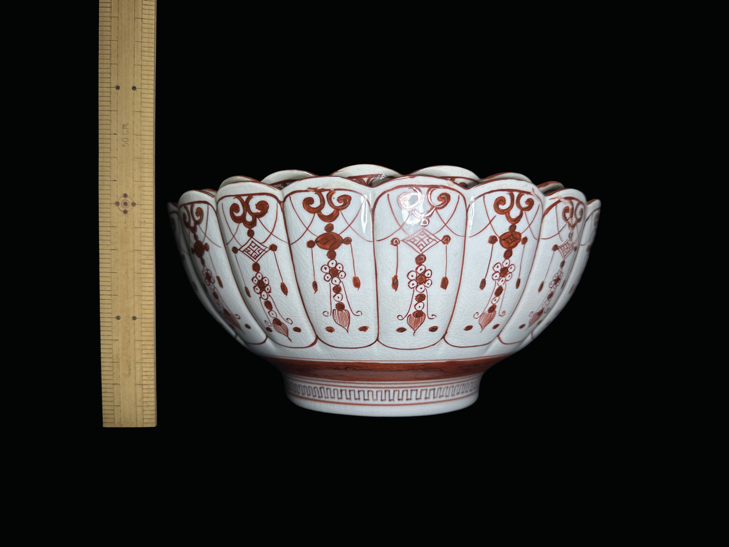 Kutani-yaki Nesting Bowls: Opulent Dragon Motifs and 100 Years of History