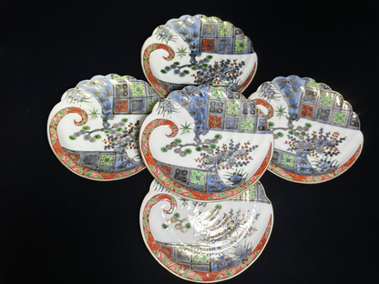 Exquisite Hand-Painted Kutani-yaki (Kutani Ware) Plates by a Ceramic Artist