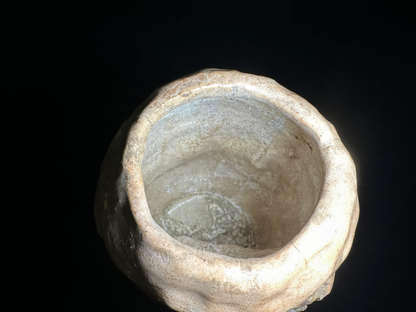 Suigetsu Style: Organic Vase (Hanaire) with Twin Crab Relief - Rock-like Form　水月様式：蟹の立体細工 花入