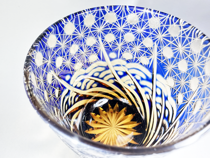 Masterpiece Edo Kiriko Glass: Cobalt Blue & Amber Whiskey Tumbler with Traditional Cutwork　江戸切子 名品：青・琥珀色被せガラス 伝統文様カットグラス