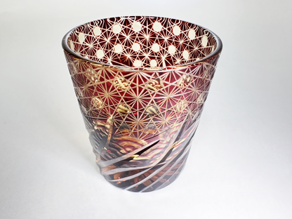 Masterpiece Edo Kiriko Glass: Ruby Red & Amber Tumbler with Traditional Hand-Cutwork　江戸切子 名品：ルビーレッド・琥珀色被せガラス 伝統文様カットグラス
