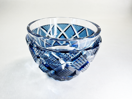 Authentic Satsuma Kiriko Sake Cup (Ochoko/Guinomi): Deep Blue Diamond Cut — Traditional & Luxurious　薩摩切子 お猪口/ぐい呑み：濃紺　伝統と贅沢な輝き