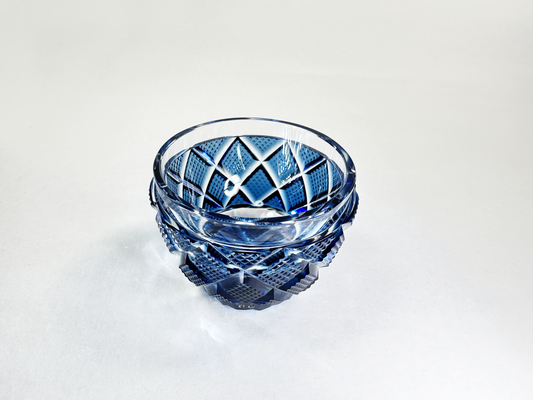 Authentic Satsuma Kiriko Sake Cup (Ochoko/Guinomi): Deep Blue Diamond Cut — Traditional & Luxurious　薩摩切子 お猪口/ぐい呑み：濃紺　伝統と贅沢な輝き