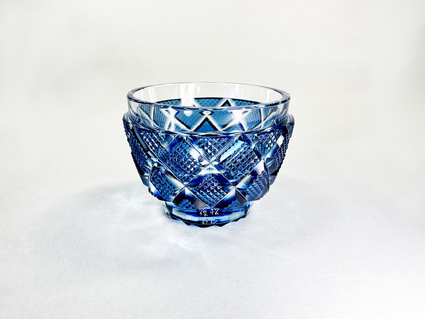 Authentic Satsuma Kiriko Sake Cup (Ochoko/Guinomi): Deep Blue Diamond Cut — Traditional & Luxurious　薩摩切子 お猪口/ぐい呑み：濃紺　伝統と贅沢な輝き